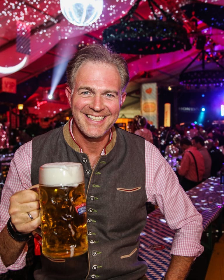 Porträt von Denis Pfannmüller, Gründer von Denis Pfannmüller Entertainment